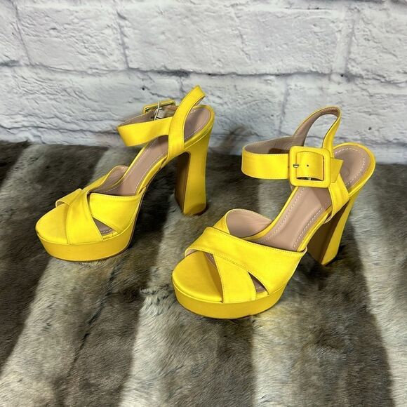Super cute yellow platforms, brand new. - Picture 2 of 11
